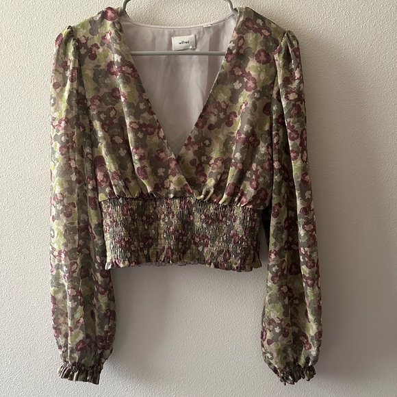 Wilfred Tops - Aritzia Wilfred wistful blouse floral pattern like new size medium